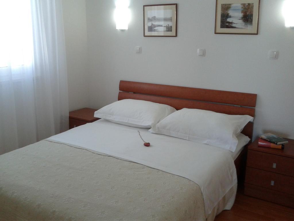 Apartments Oklopcic تروغير الغرفة الصورة